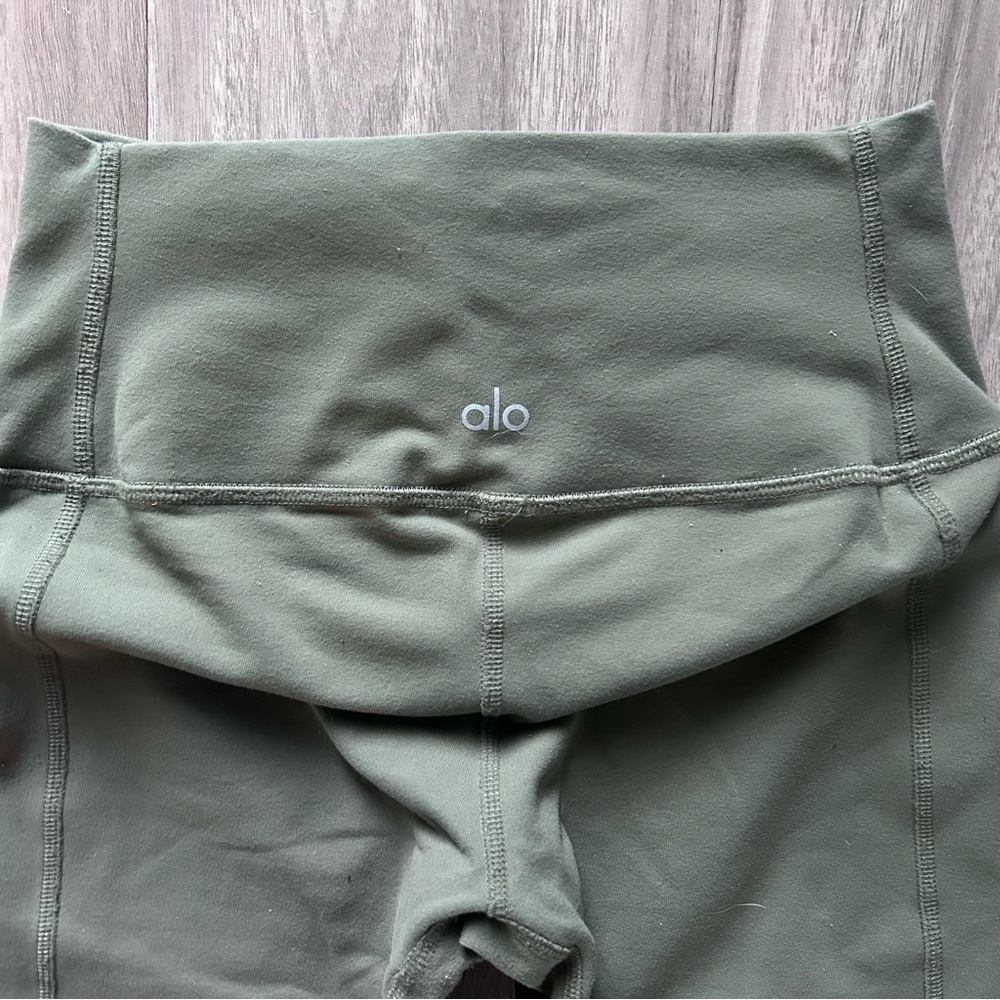 ALO Yoga Olive Green Leggings